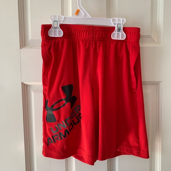 Other - YXS Under Armour shorts